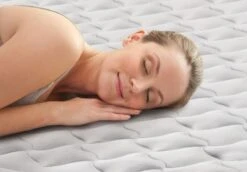 Intex Supreme Air Flow Luchtbed - Eenpersoons - Ingebouwde Elektrische Pomp -Winkel Voor Kampeerartikelen Voor Buiten 1320 1900 64488 inuse3 2020 300