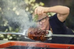 Everdure Fusion Houtskool Barbecue -Winkel Voor Kampeerartikelen Voor Buiten 800 1200 brand shoot heston blumenthal 6