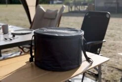 LotusGrill XL Hybrid Houtskoolbarbecue - Rood 22 LotusGrill XL Hybrid Houtskoolbarbecue - Rood -Winkel Voor Kampeerartikelen Voor Buiten lotusgrill in hoes