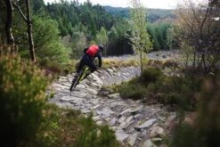 Osprey Syncro Daypack -12 Liter - Zwart -Winkel Voor Kampeerartikelen Voor Buiten osprey syncro 1 2